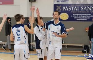 CLSL Dany Basket Quarrata: Agnoloni e Cantre confermati in maglia bianco blu