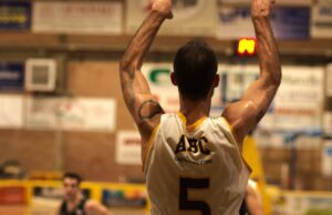 L’Abc Castelfiorentino difende il proprio fortino: il Basketball Club Lucca cade al PalaBetti 90-77