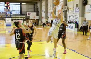 Umbertide torna a vincere. Sconfitta Vigarano al PalaMorandi 78-72