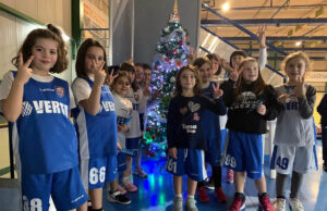 Scuola Basket Arezzo: Duecento bambini e bambine della Sba sul parquet per la Festa di Natale