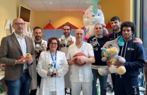 Herons Montecatini, Lorenzetti e Benites consegnano all’Ospedale di Pistoia i peluches del Teddy Bear Toss